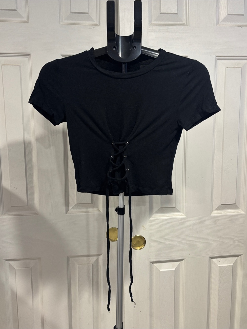 Forever 21 Black Lace-Up Short Sleeve Crop Top
